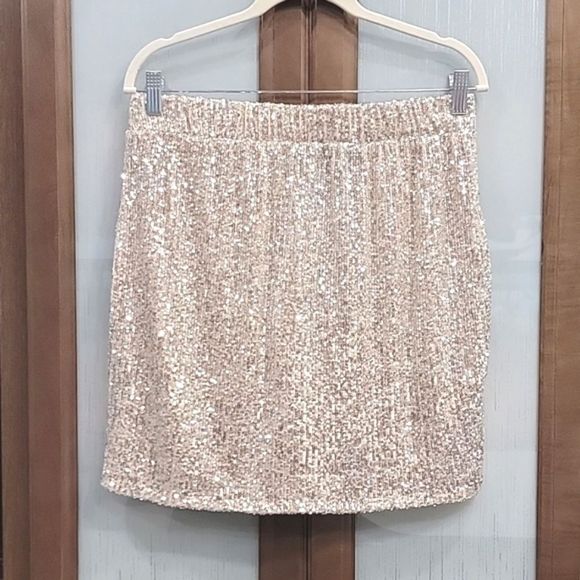 Maurices Cream and Silver Sequin Sparkly High Rise Skirt - Size Medium - Picture 3 of 11